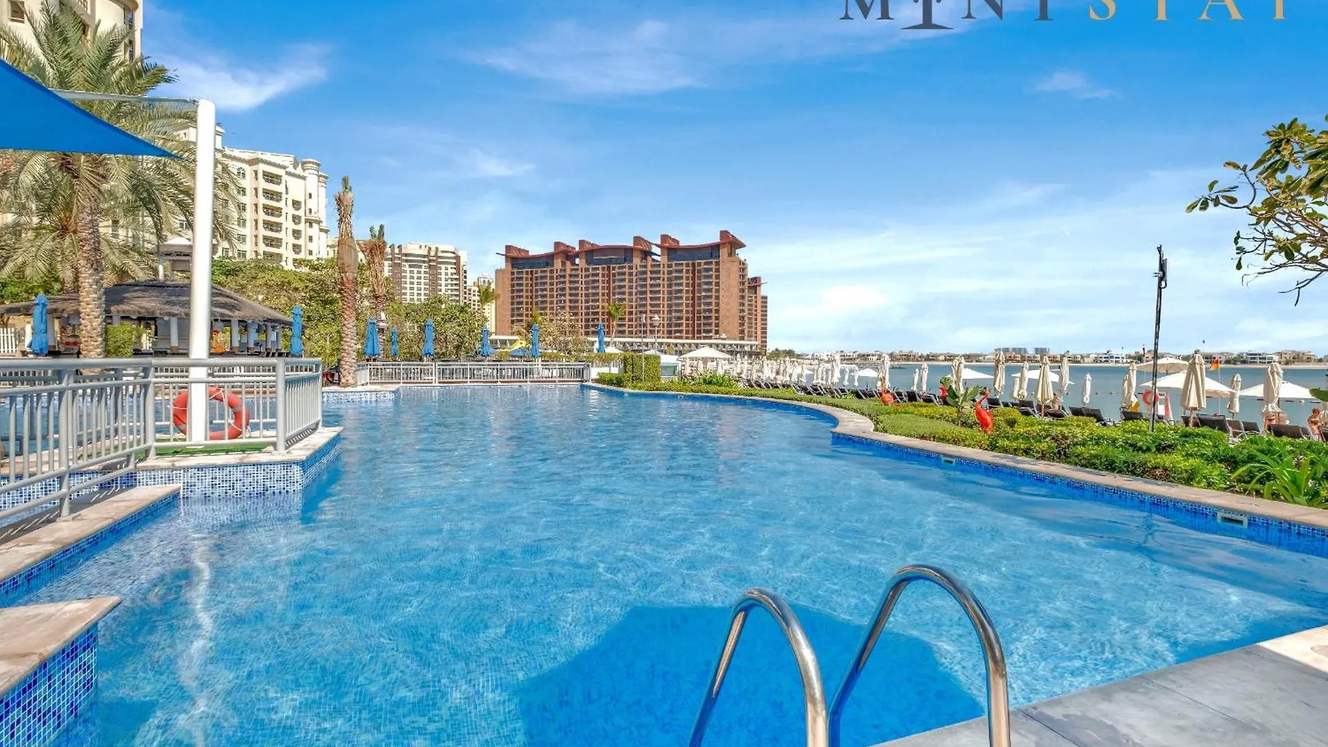Shoreline 14, Al Hallawi - Palm Jumeirah - Mint Stay Dubai Lägenhet