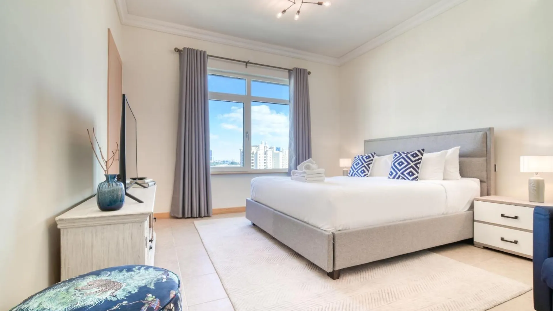 Shoreline 14, Al Hallawi - Palm Jumeirah - Mint Stay Dubai 0*,